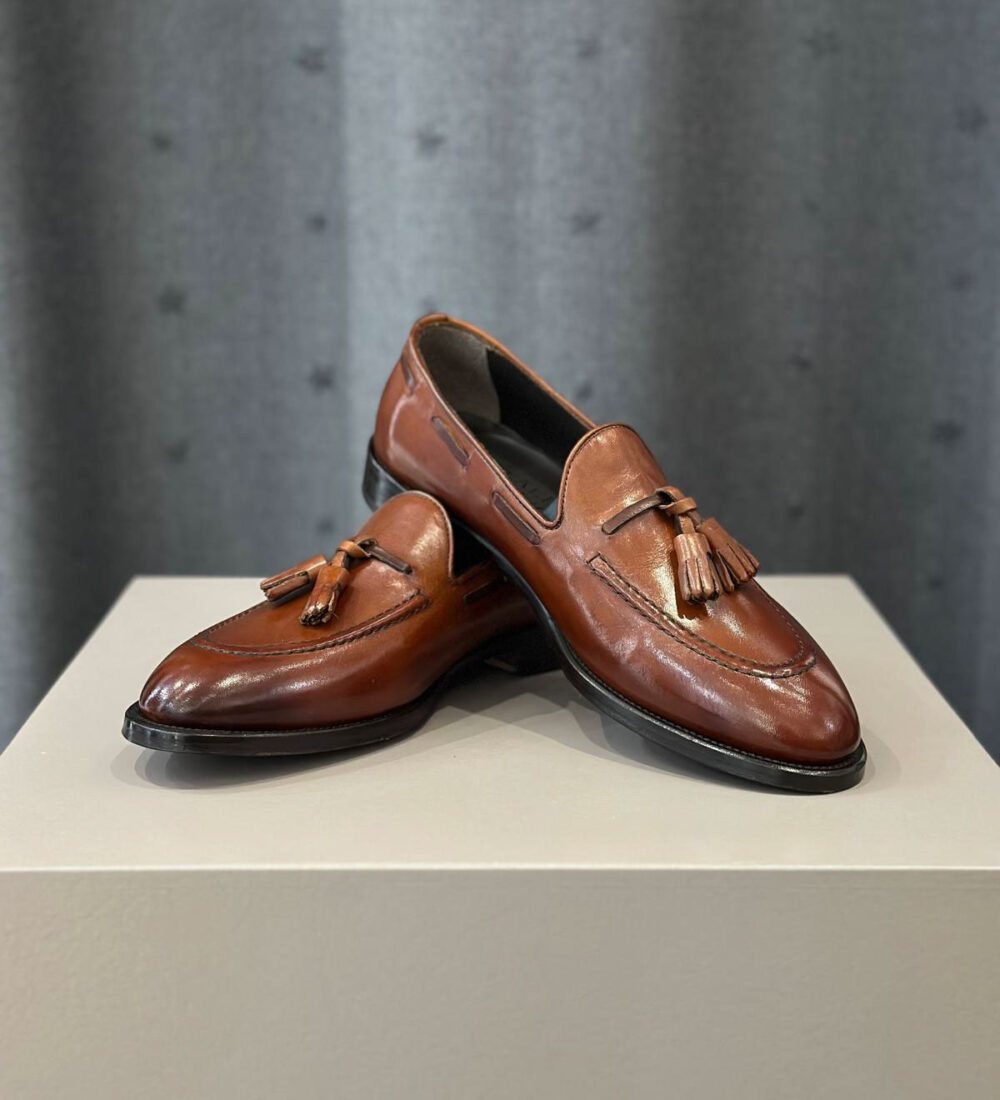 Mocassins en cuir à pampilles
